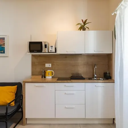 Orange Volantina Dubrovnik