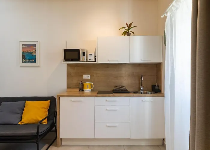 Orange Volantina Dubrovnik